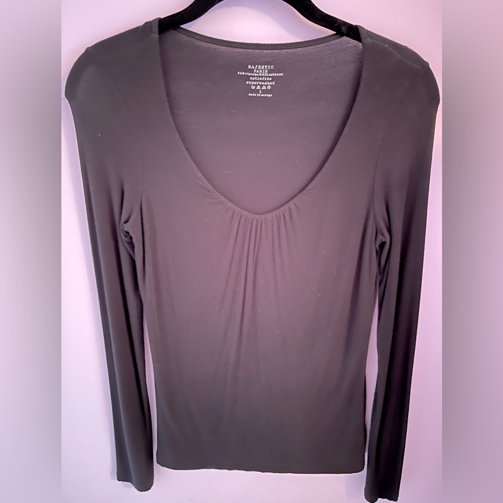 Majestic Paris Long Sleeve V, size 1